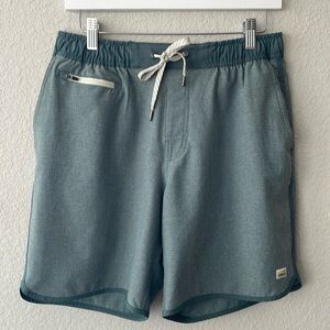Vuori Banks short 7”
